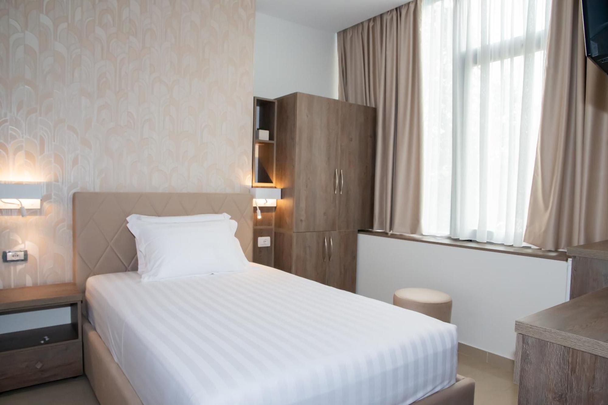 Alv Rent Rooms Avlonya Dış mekan fotoğraf