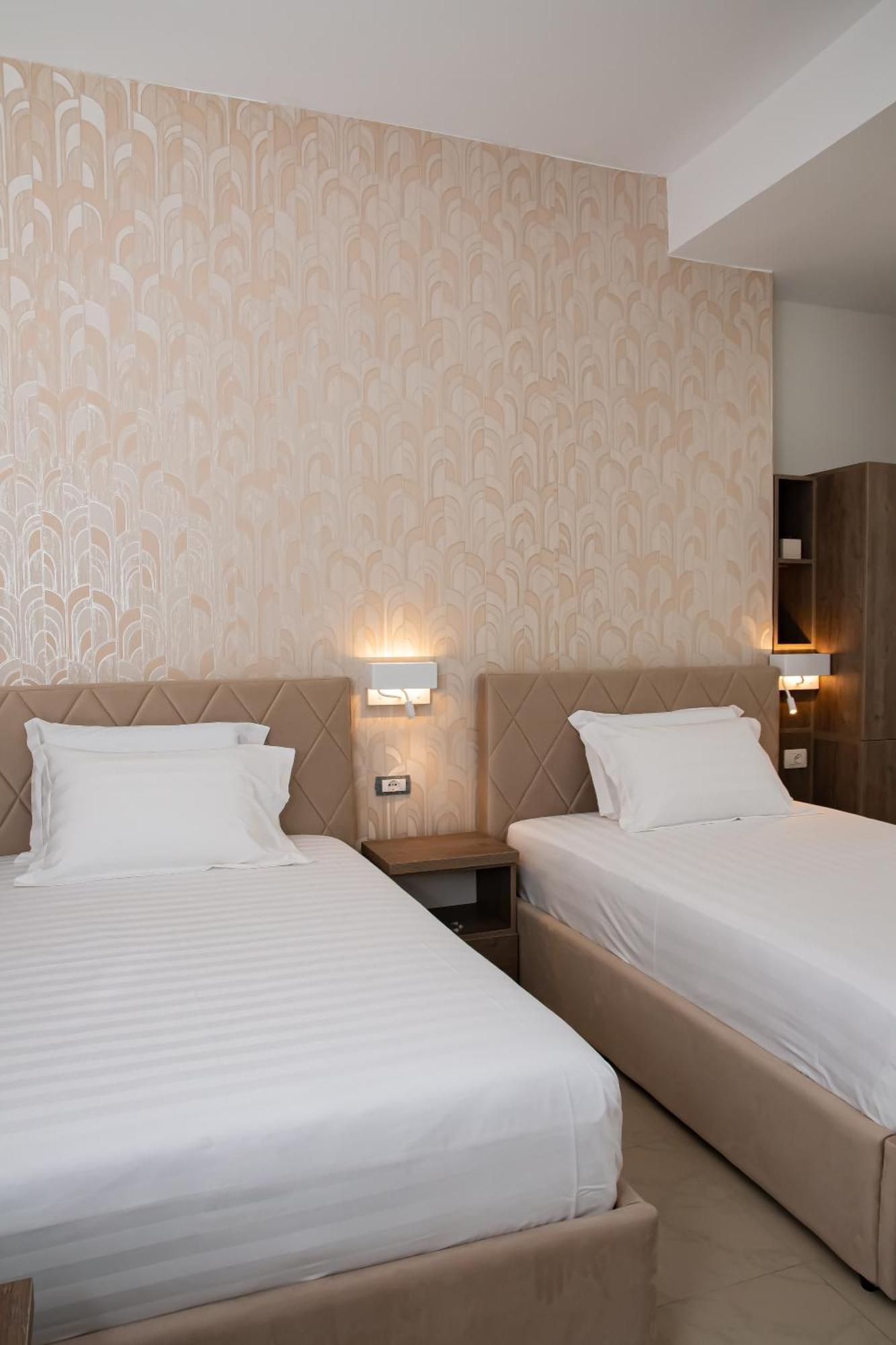 Alv Rent Rooms Avlonya Dış mekan fotoğraf