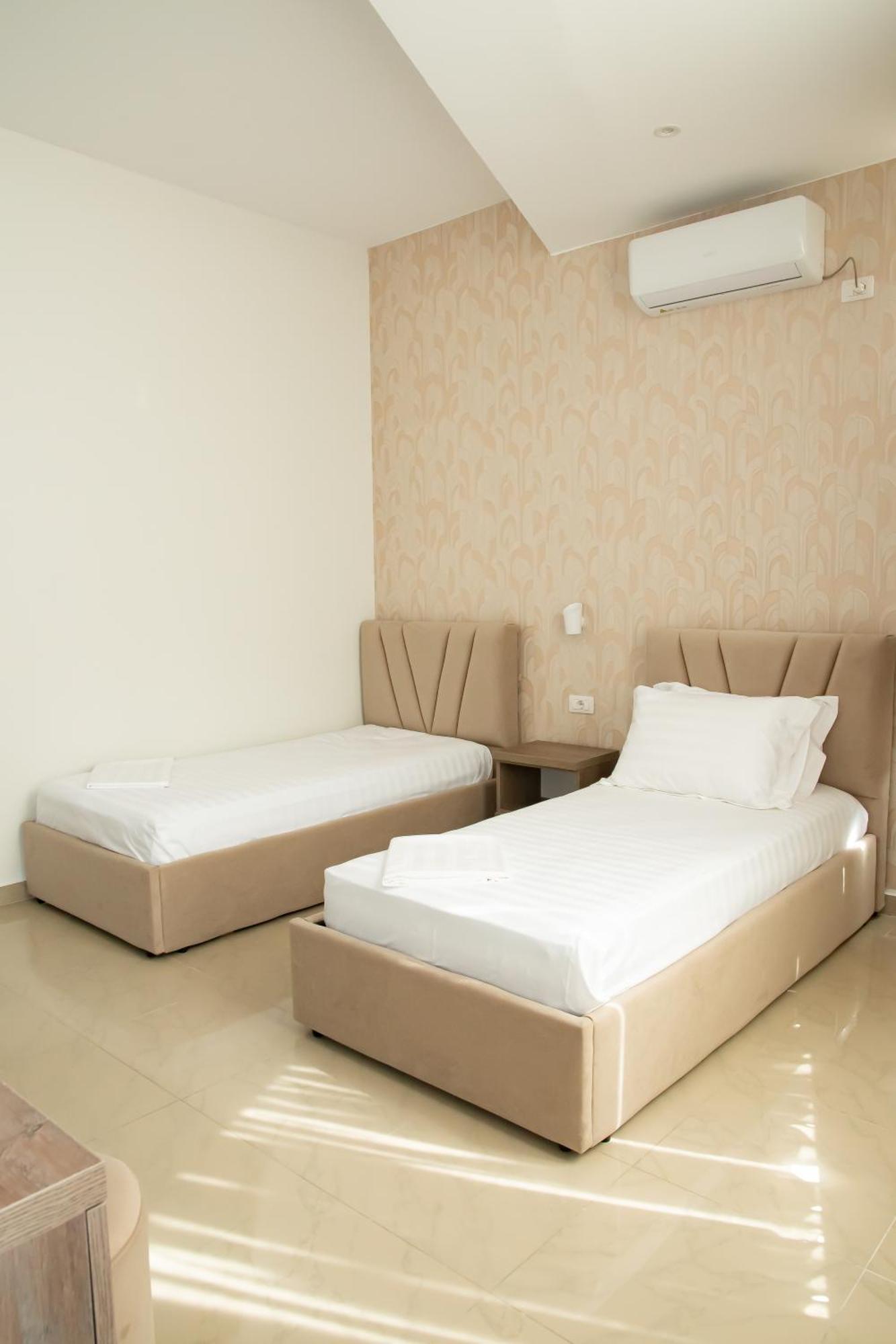 Alv Rent Rooms Avlonya Dış mekan fotoğraf